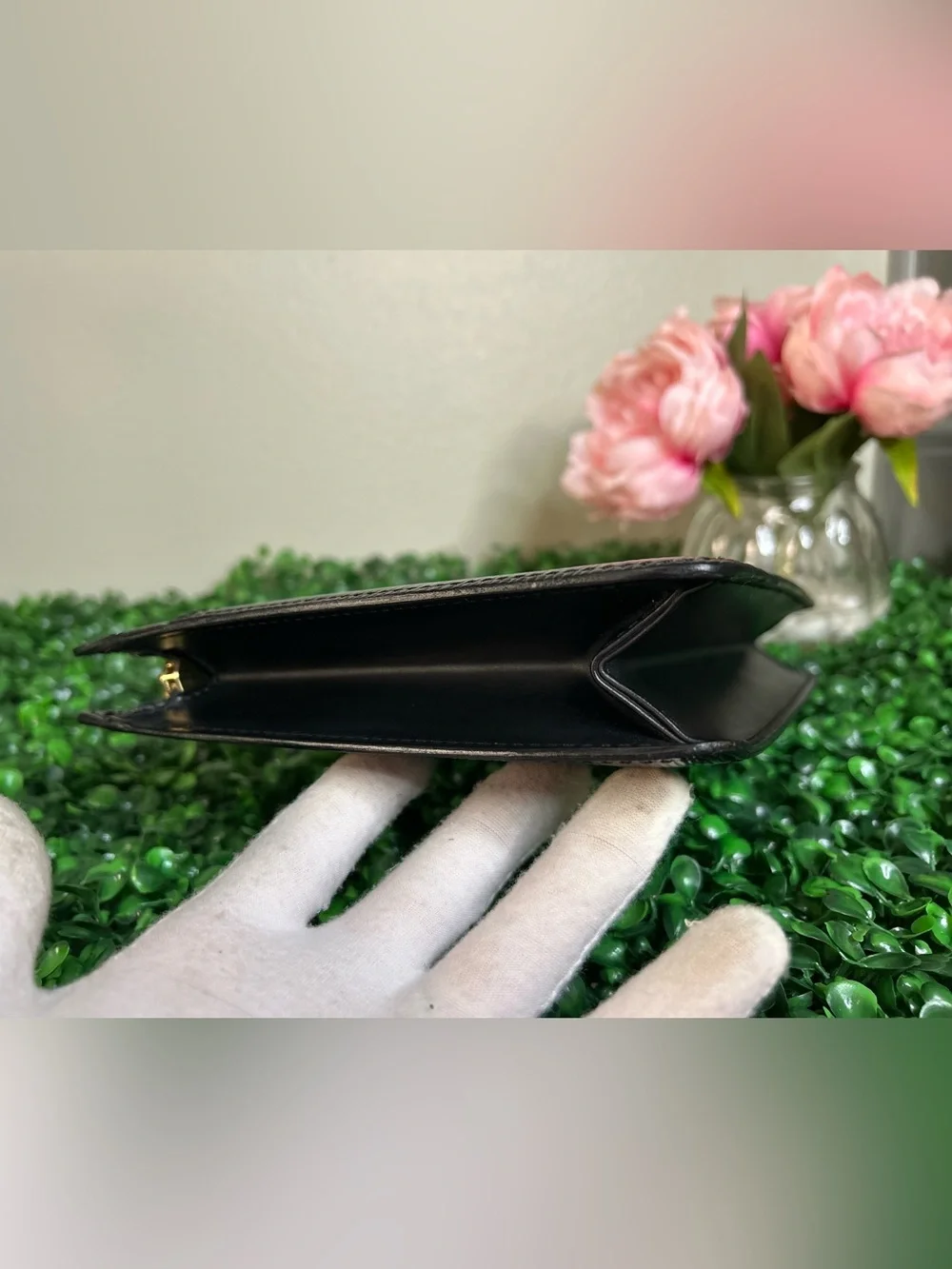Louis Vuitton Black Epi Pochette Homme Clutch Portfolio Bag LV